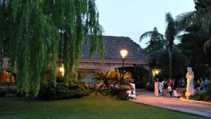 Feste Godiva Restaurant Villa Turghi